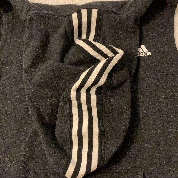 hooded adidas shirt - Picture 2 of 2